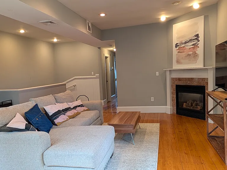 367 Cardinal Medeiros Ave #2 — Photo 3