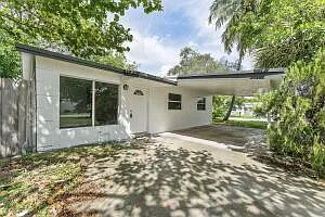 4 bed, 1395 sqft, $3,100 — Photo 1