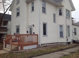 401 W Chestnut St APT 2, Bloomington, IL 61701