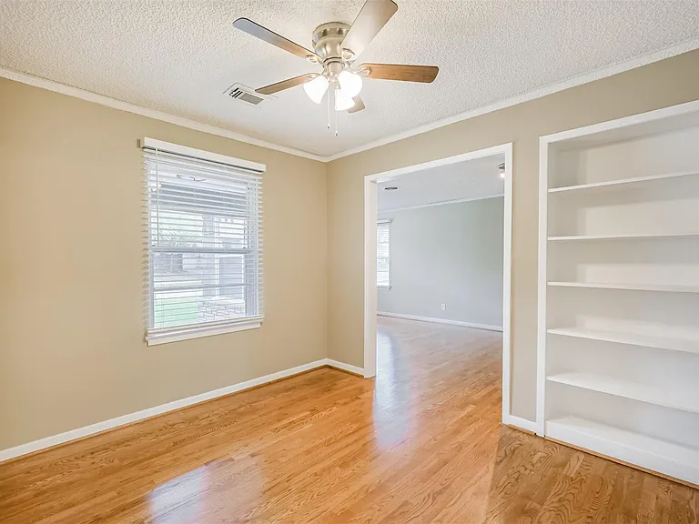 4613 Braeburn Dr — Photo 12