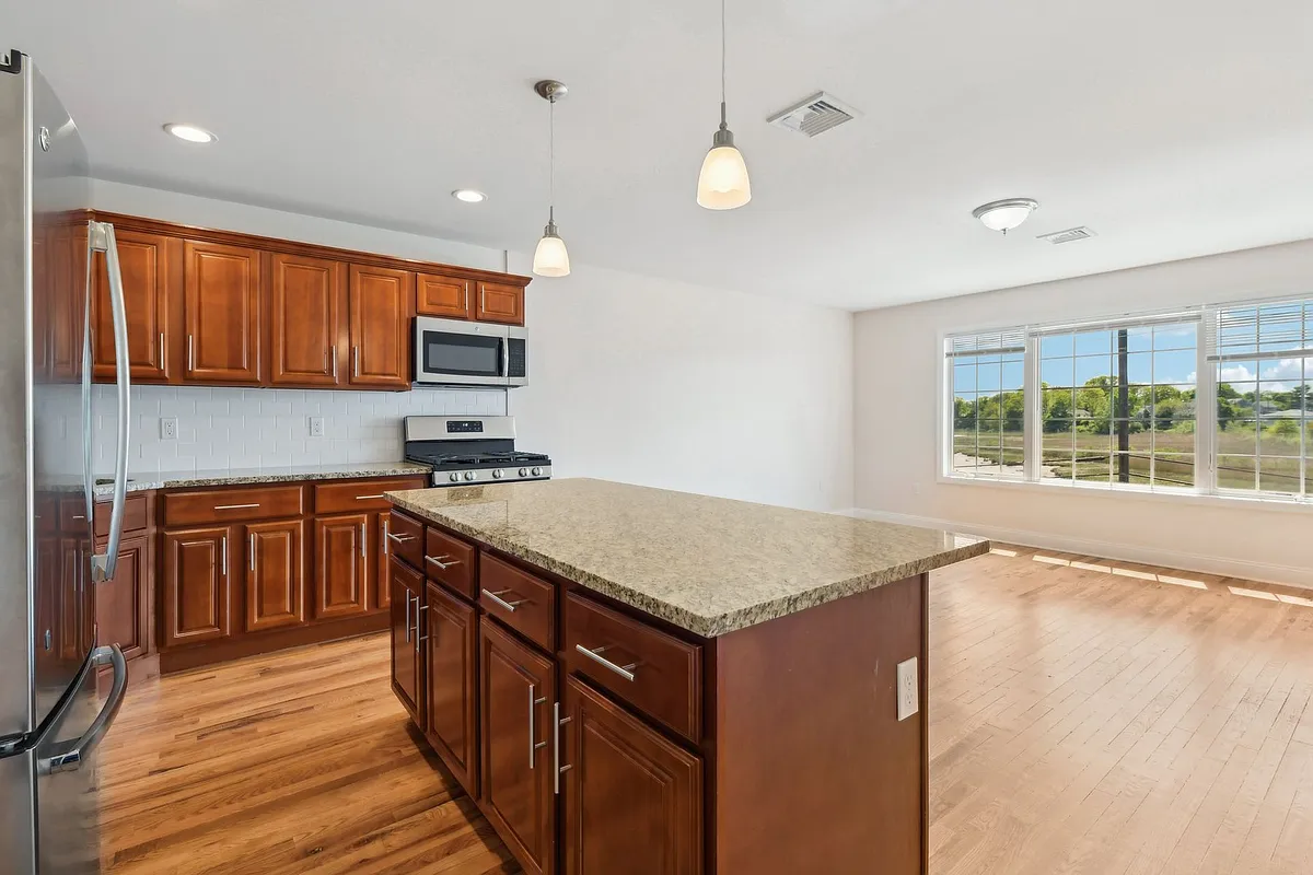 Building Photo - Key Grove Farms
