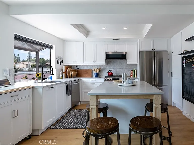 21500 Califa St — Photo 6