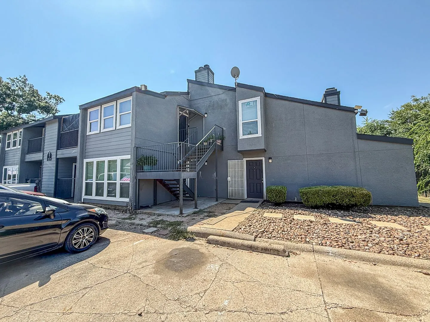 Wonderful unit close to Richland College! — Photo 2