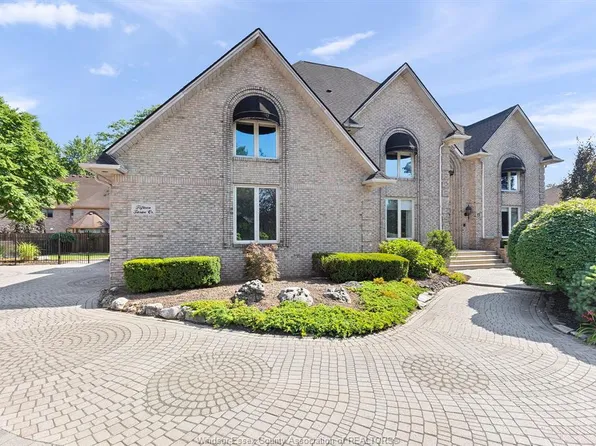 15 Fasan Cres, Lakeshore, ON N8N 4L1