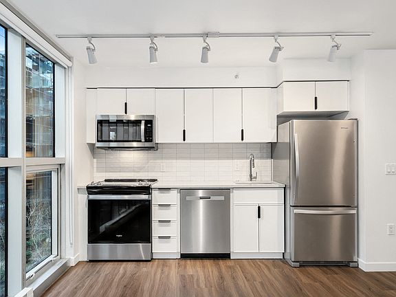 2nd image of 10701 Main St Unit 514