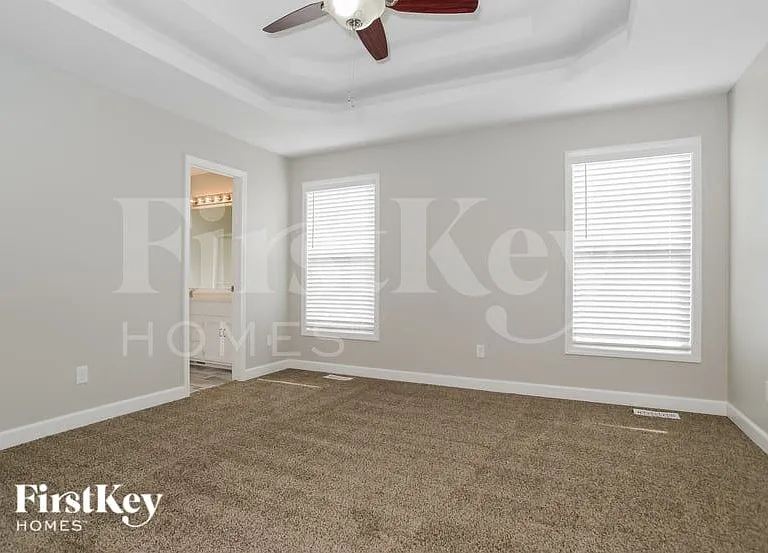 10501 NW 86th St — Photo 9