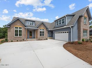 150 Sugar Sand Ln, West End, NC 27376