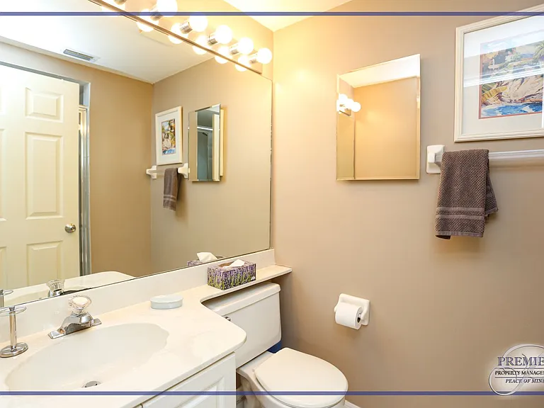 1044 Woodshire Ln #B203 — Photo 27