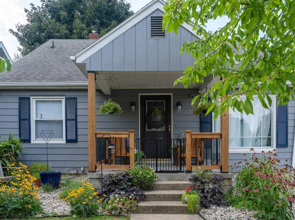 1439 Parkhurst Ave NW, Grand Rapids, MI 49504