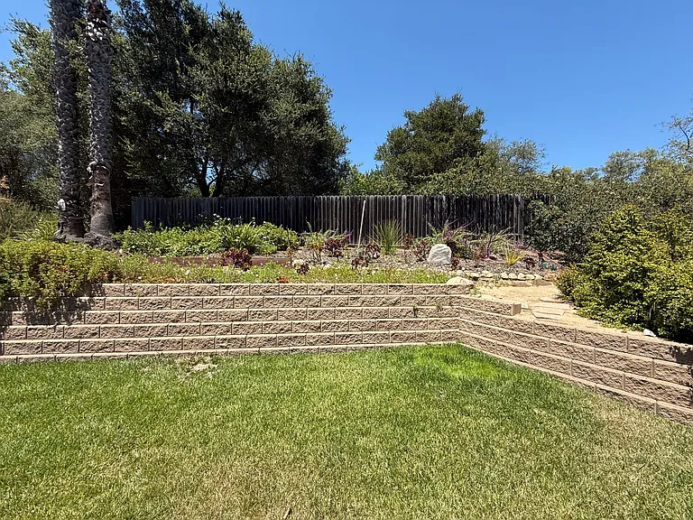733 Circle Dr — Photo 23