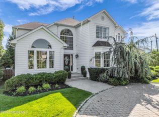 1 Blue Point Cv, Oceanport, NJ 07757