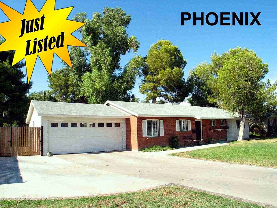 Beautiful Curb Appeal!!