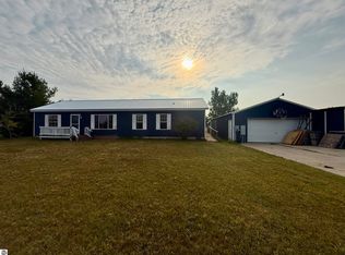 5202 Kellie Trl, Mesick, MI 49668
