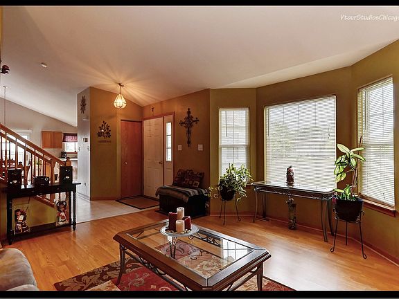 4th image of 2706 Cross Creek Ct