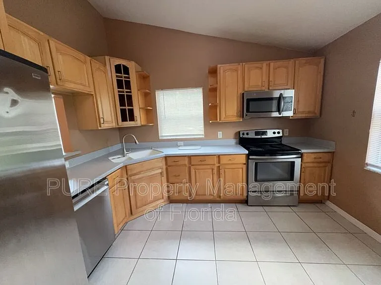 11960 SW 45th St — Photo 13