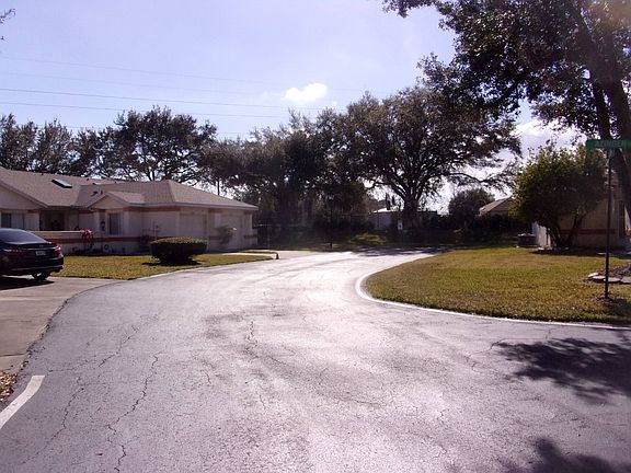 5th image of 13341 Laver Ln
