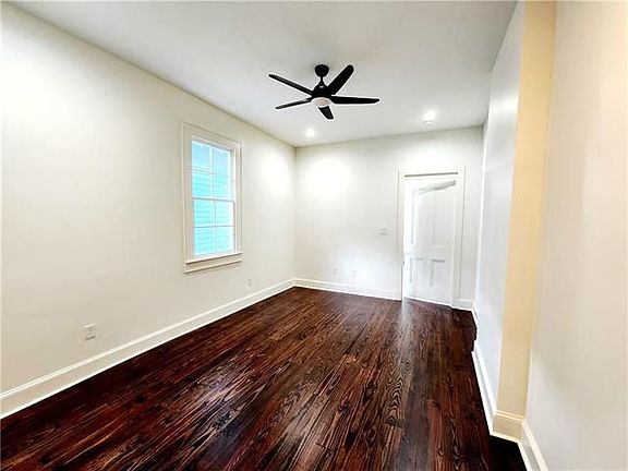 5th image of 1434 Louisa St