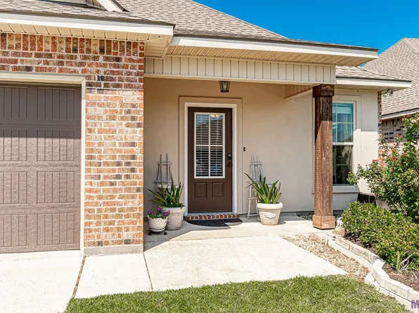 1850 Willow Bend Rd, Saint Gabriel, LA 70776