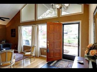 193 Lakeshore Ct NE, Marietta, GA 30067