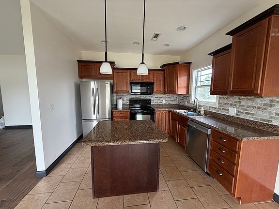 5th image of 2427 Indiana Ave #1