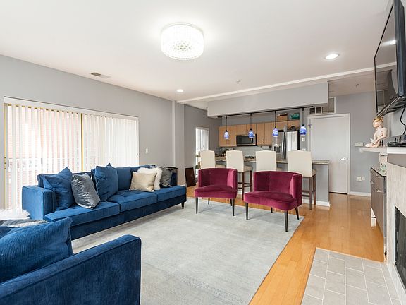 3rd image of 1222 Chicago Ave APT 603