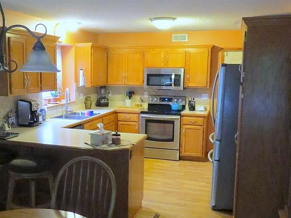 5th image of 1020 N Ponca Dr