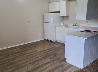 611 N 4th St, Sterling, CO 80751