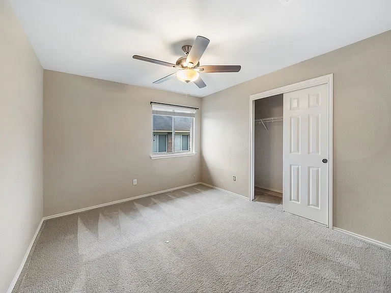 4105 Pebble Ridge Cv — Photo 12
