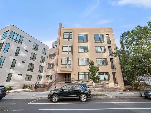3rd image of 3035 15th St NW #Penthouse 401