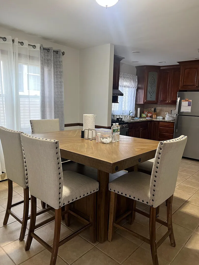 1st Floor — Photo 3