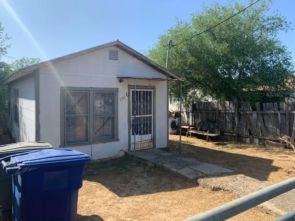 2513 Napoleon St, Laredo, TX 78043