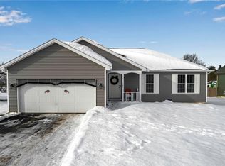 385 Mill Rd, East Aurora, NY 14052