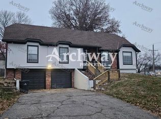 1600 W Elm Ter, Olathe, KS 66061