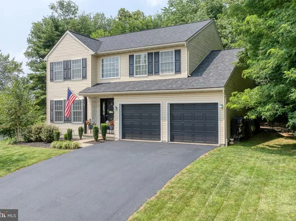 2606 Dewitt Dr, Lancaster, PA 17601