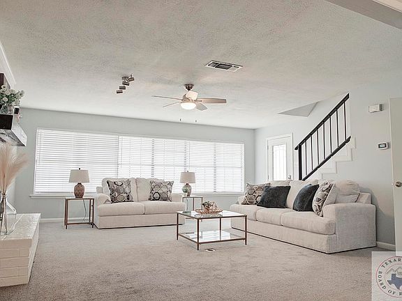 3rd image of 3617 Wyatt Ln