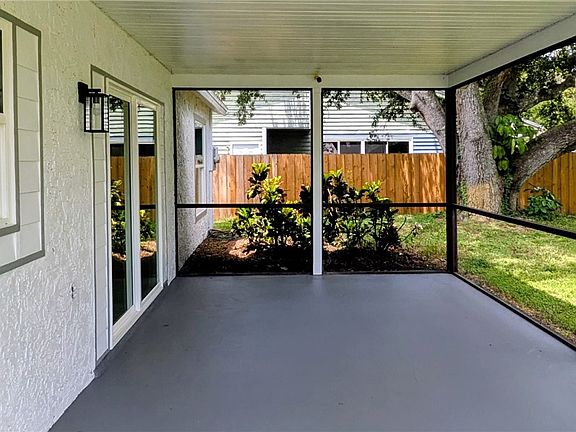 3rd image of 1546 21st Pl SW