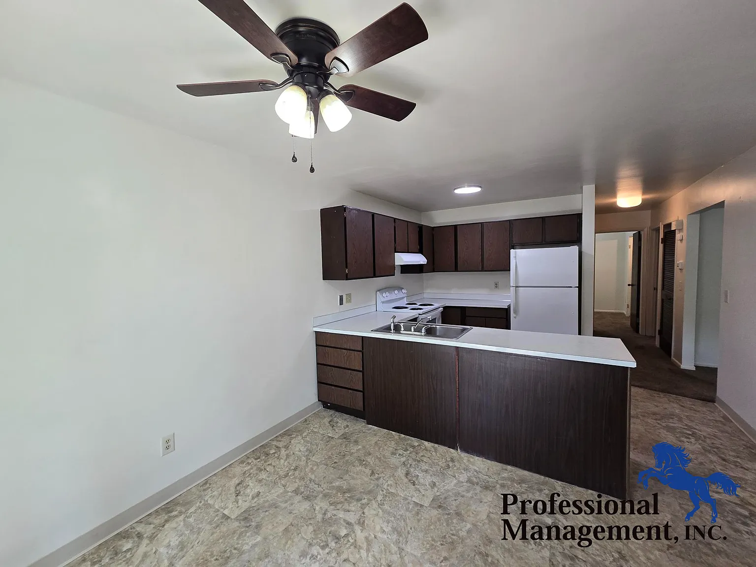 421 Lordwith Dr — Photo 4