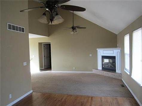 4th image of 2312 Sumter Ct