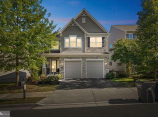 3573 Eagle Ridge Dr, Woodbridge, VA 22191