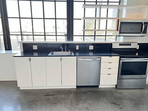 4th image of 555 Florida St #406