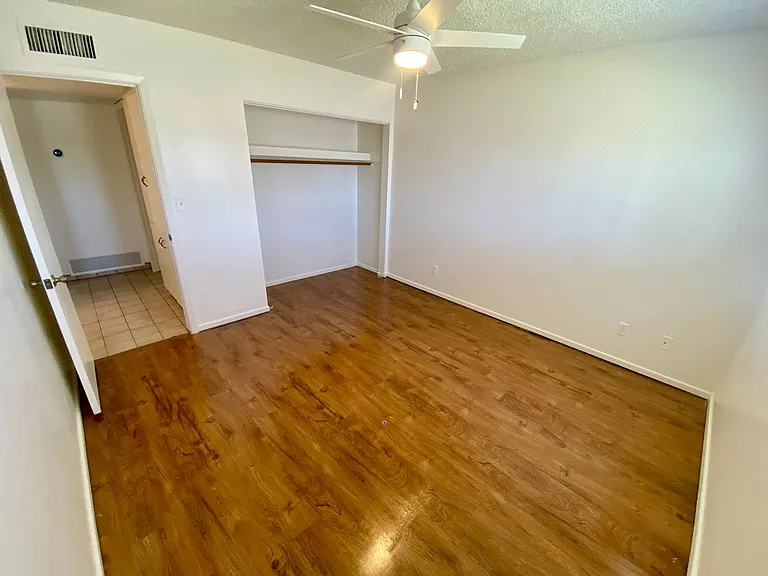 200 S Old Litchfield Rd #3 — Photo 16