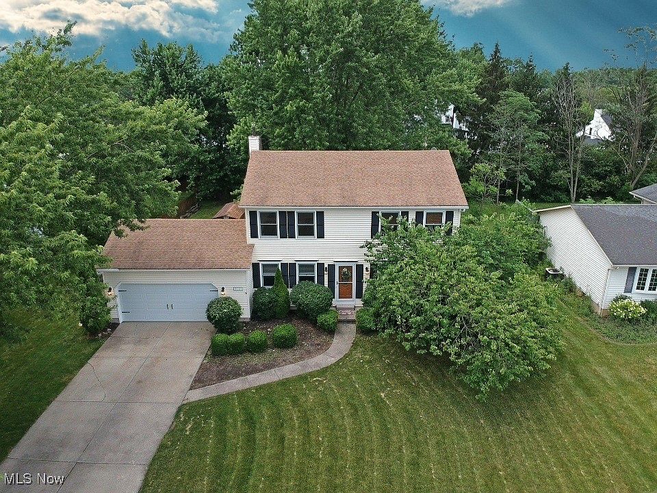 1st image of 3061 Greenwich Ln