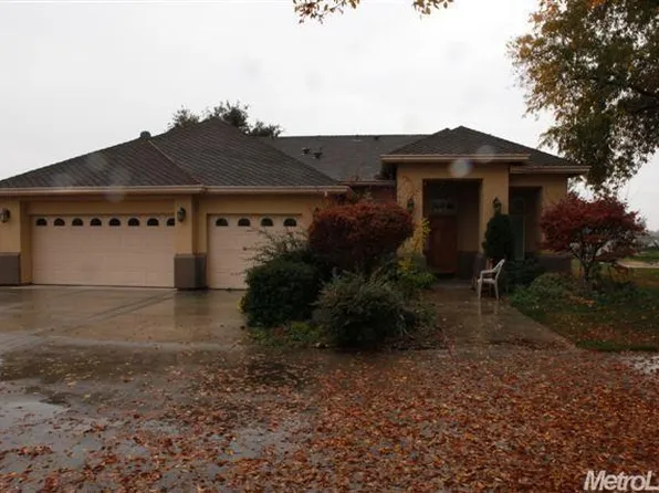 26202 E Magnolia Ave, Escalon, CA 95320