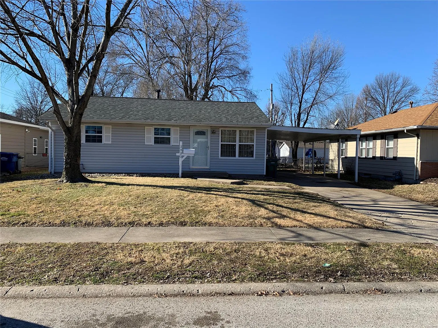 2933 Dogwood Dr photo 1