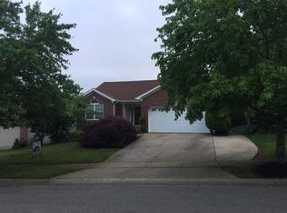 3213 Putter Ln, Lexington, KY 40509