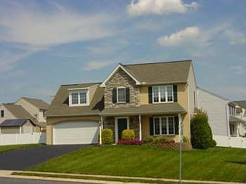 1st image of 465 Lynne Dr