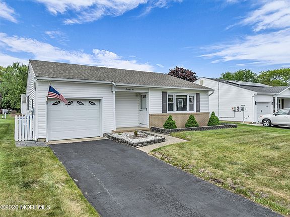 2nd image of 72 Westbrook Drive