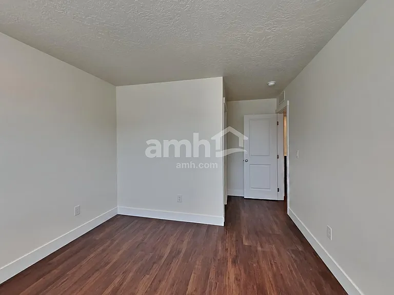 3087 N Vigo Ave — Photo 16
