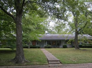 1218 Pecan Ln, West Point, MS 39773