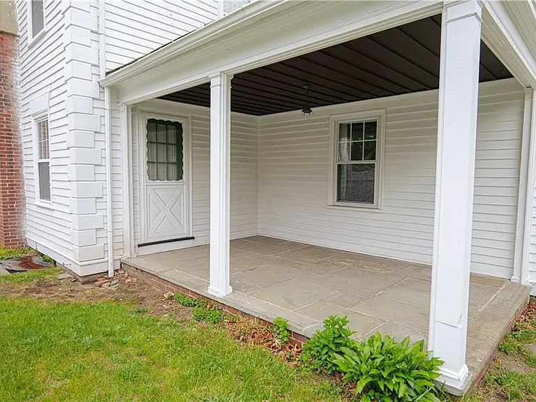 36 Underwood St — Photo 14